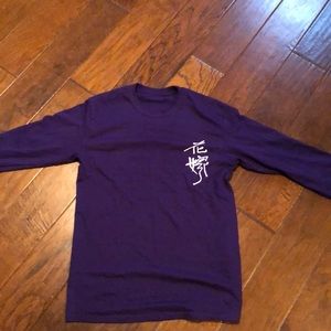 Men’s small purple shirt
